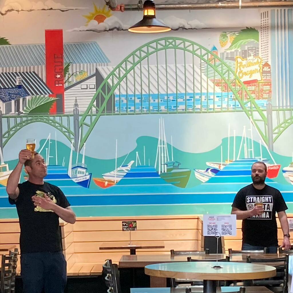 GreenDragonBeer's tweet photo. It’s been quite a while since we got to host a guest and release their #craftbeer!
Thanks for brewing this awesome #ColdIPA and raising a pint with us, @alund85!
If you missed the release, you can still get plenty of fresh, awesome #greendragonbeer @rogu… https://t.co/55o3u8ZXJ5 https://t.co/Fb9f57gxAo