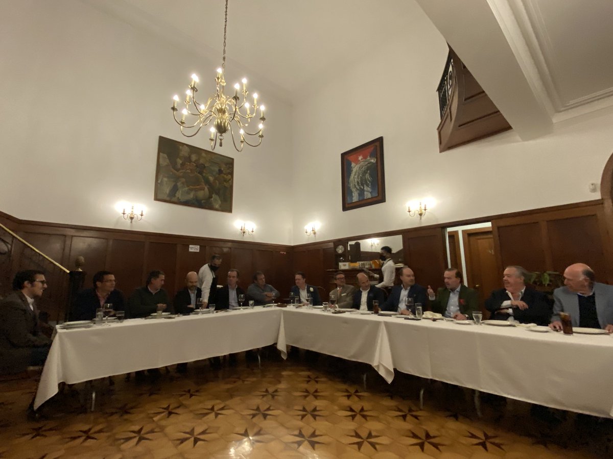 Peña Taurina 432 tweet media