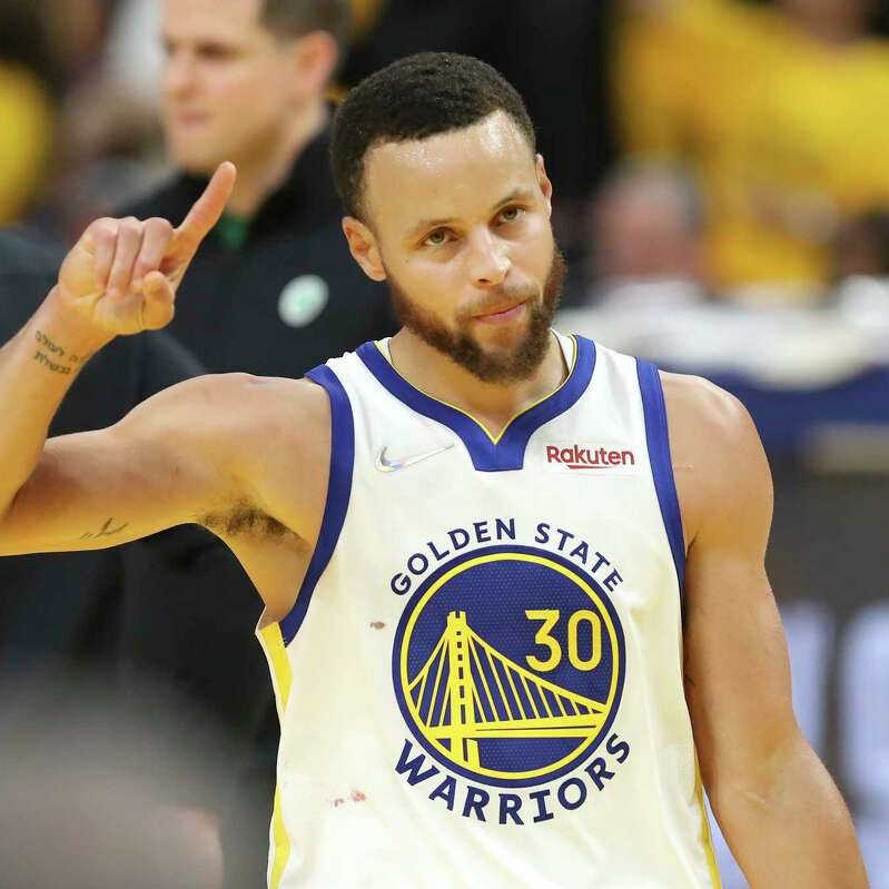 LegionHoops's tweet photo. Championships count.

Steph: 4
LeBron: 4 https://t.co/cngeTig6Vy