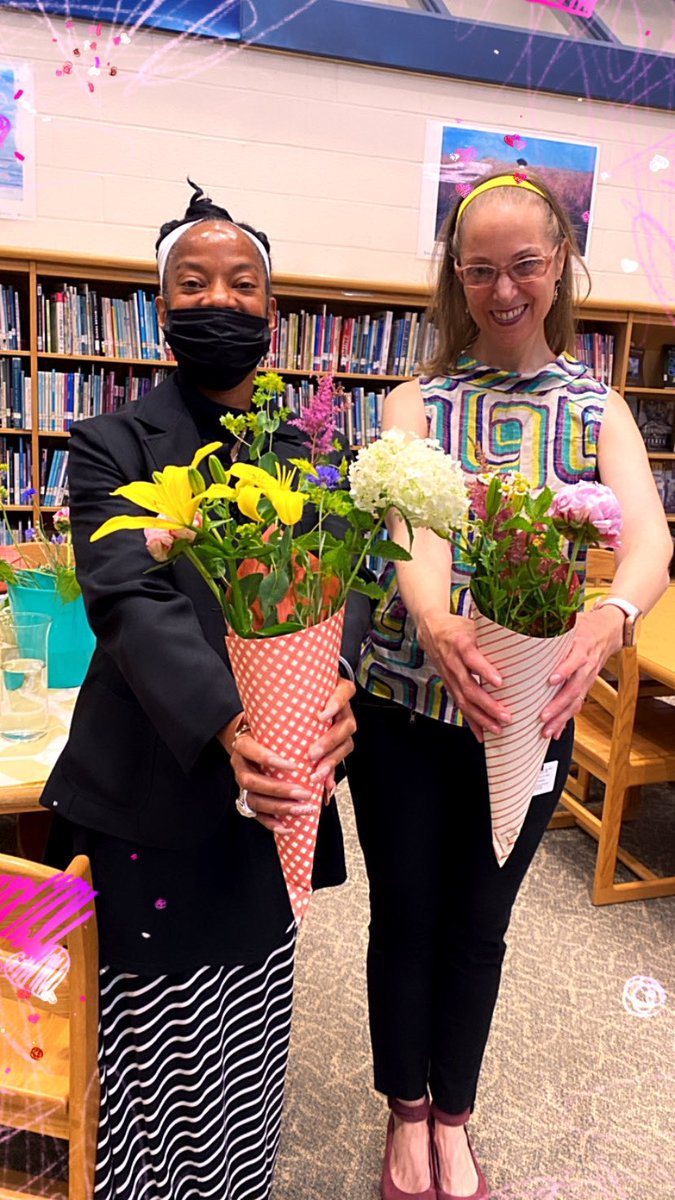 hcpss_pvms's tweet image. We love the joy of our staff who created DIY bouquets from a beautiful assortment of flowers from a local florist. #sayitwithflowers