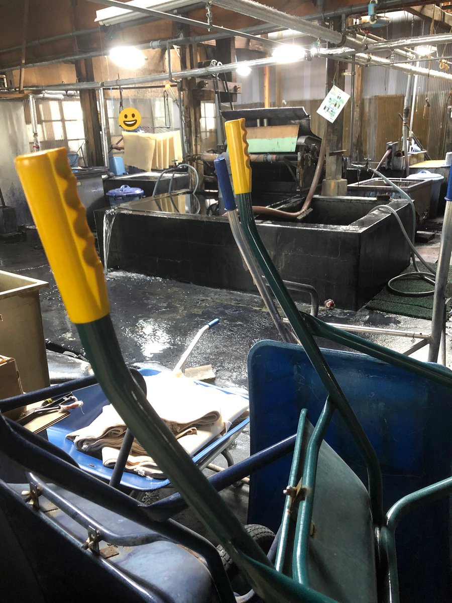 硫化染の染場では、染める準備が進んでいます

6月17日花巻市は雨が降りそうなくもり空☁️
本日もあと半日、よろしくお願いします🍀

#企業公式が毎朝地元の天気を言い合う