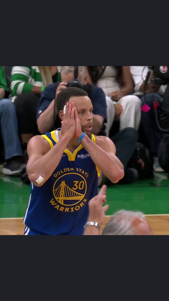 Chef iyi uykular diler. By by Celtics✋🏻✋🏻 #stephencurry #GoldenState #BostonCeltics