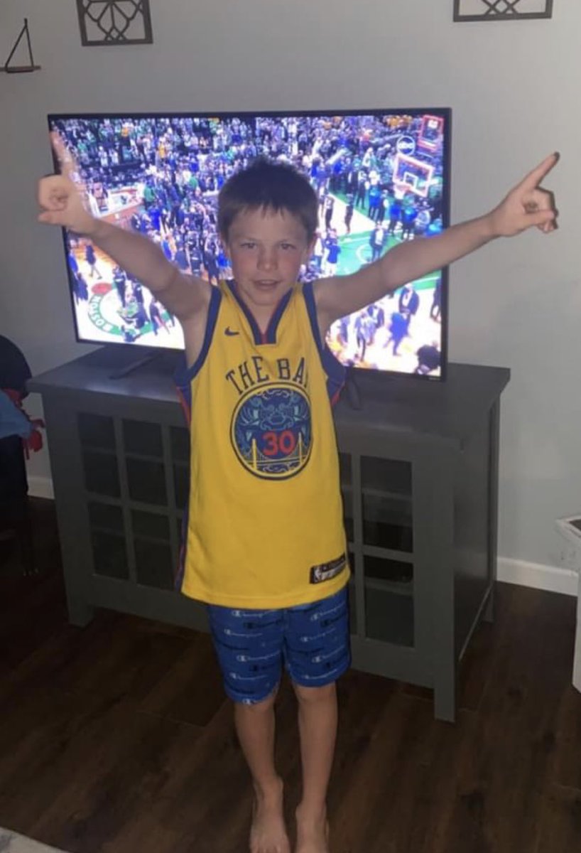 GBFantasyBB's tweet photo. Been a fun ride! This kid loved every minute of it! He even got to go to a couple games and see a playoff game! Go Warriors!!!! @warriors https://t.co/JYousGQQpD
