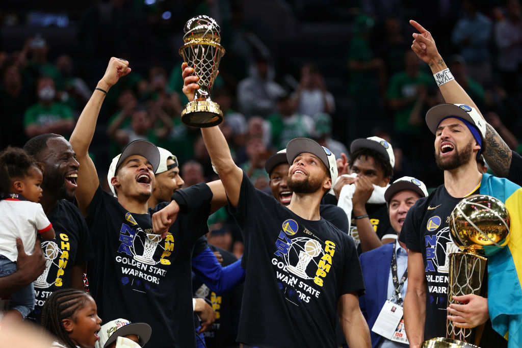 4x Campeón de la NBA
2x NBA MVP 
2022 All-Star MVP 
2022 WCF MVP 
8x All-NBA 

Y ahora... MVP de las #NBAFinals