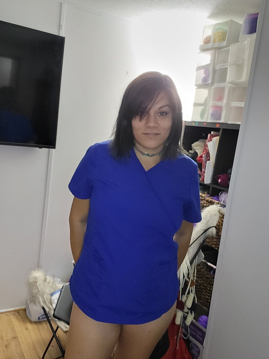 KatyaSovna's tweet photo. Scrub life
Please send me coffee $ 
Pulling triple and quad shifts
Romani milf scrubs European babe bratty submissive 
C and V: Katya Sovna https://t.co/MZg9CHeHLe
