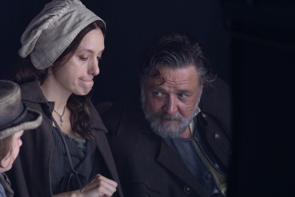 RussellCroweRu's tweet photo. New stills from upcoming #Prizefighter movie with @russellcrowe #matthookings #raywinston and #martoncsokas. We're waiting for your news @CamelotFilmsUK! https://t.co/ABAJGL7H0T