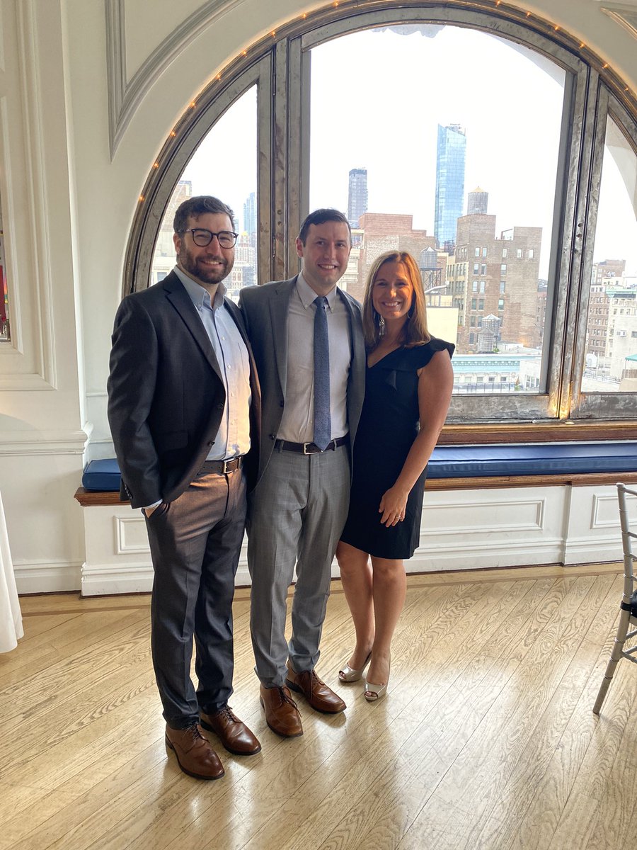 lbliven's tweet photo. So proud of my brother, Dr. Jeffrey Gilligan, MD - Neurosurgeon #MtSinai #Neurosurgeon #chariho #charihograd2005 #brown #residencycomplete #7years https://t.co/jWFFO3GjYK
