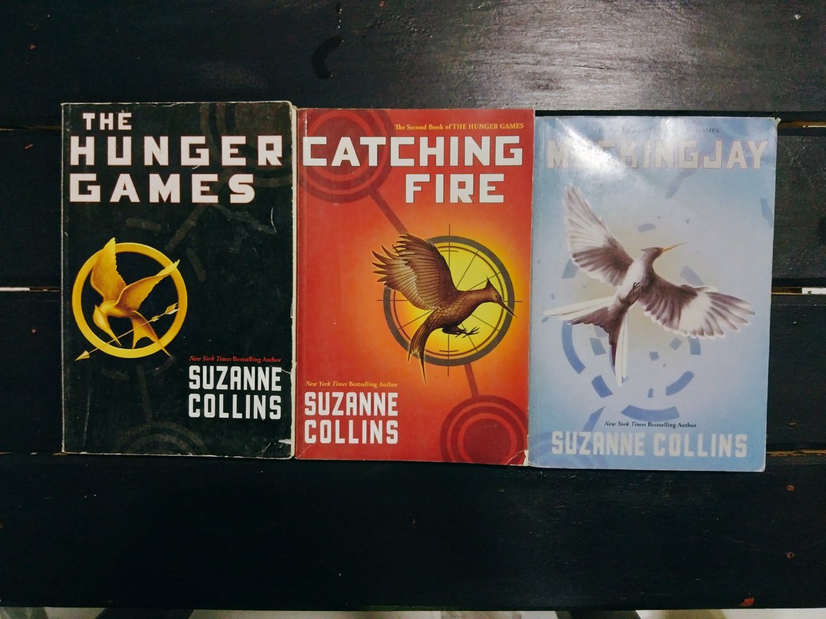 httpwdzz's tweet image. Wts lfb ph
#Alicartz 🛒

Hunger games series/trilogy
• 350 + pf
• onhand
• dikit dikit yung ibang pages due sa tagal nang stock, pero napaghihiwalay naman

mop: gcash | payo / 3 days reservation
mod: sco/ggx, flash express

t. Mockingjay catching fire book 1 2 3  collins