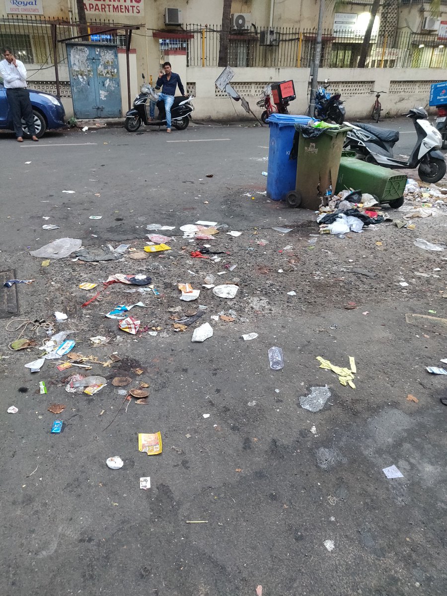 spydruler's tweet photo. @AndheriLOCA right next to @dominos_india Lokhandwala. Literally 365 days a year. How is this being neglected so easily!?!? Where can I complain? Please help and also retweet to shame the BMC. https://t.co/4CMf2M3RlP