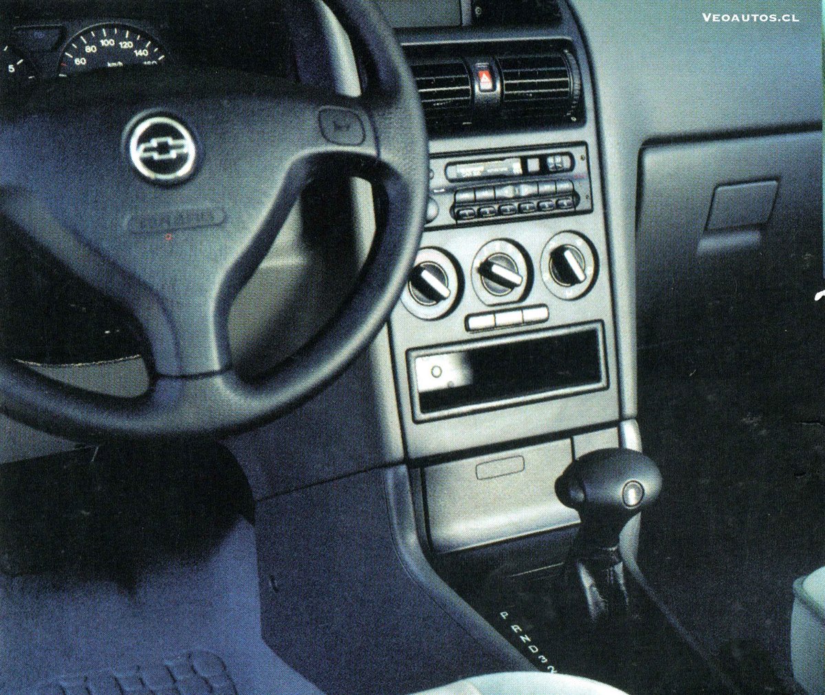 VeoAutos's tweet photo. Chevrolet Astra G Brochure Chile 2000, año en que se comercializan en el país 43 unidades. Origen Alemania
+ Info Link https://t.co/re5gL5rEof
#astrag #chevroletastra #chevrolet #opel @ChevroletCL @addict_car @thecarfactoids @YesterdaysDrive @RiveraNotario https://t.co/hMe8EGiWaF