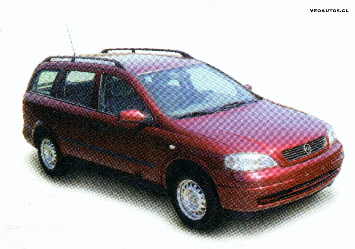 VeoAutos's tweet photo. Chevrolet Astra G Brochure Chile 2000, año en que se comercializan en el país 43 unidades. Origen Alemania
+ Info Link https://t.co/re5gL5rEof
#astrag #chevroletastra #chevrolet #opel @ChevroletCL @addict_car @thecarfactoids @YesterdaysDrive @RiveraNotario https://t.co/hMe8EGiWaF