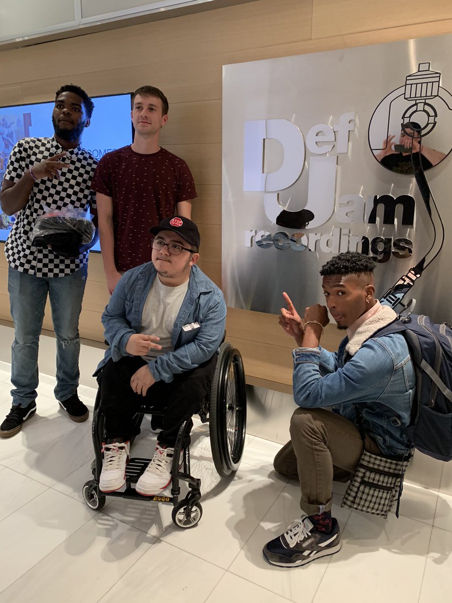 _mindofjosh's tweet image. I hope no one hates def jam for what happen with logic. There’s some good people there and they showed mad love 3 years ago when I was in their offices.