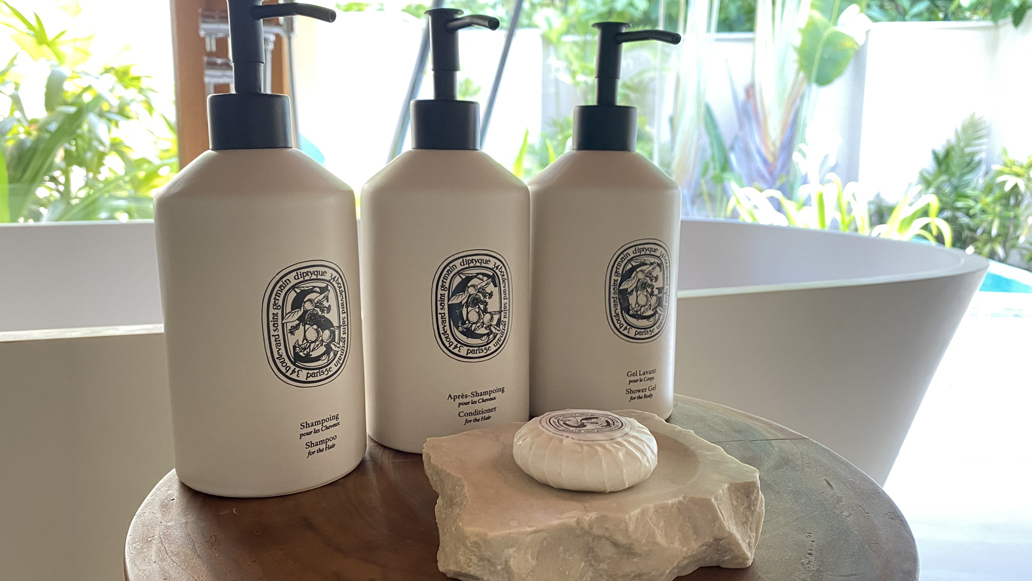 Косметика La Bottega - Diptyque теперь на Мальдивах!

La Bottega представляет линейку косметики для ухода за кожей L’Art du Soin, созданную совместно с парижским парфюмерным домом Dyptique, эксклюзивно для гостей знаменитого курорта Huvafen Fushi.

huvafenfushi.com