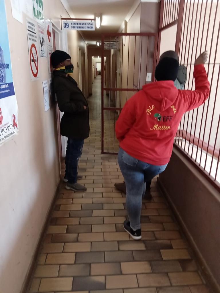 EFF_Limpopo's tweet photo. [In Pictures] Fighters in Groblersdal have laid criminal charges, following an incident of racism in which a white racist man who was armed with a firearm assaulted a 16-year-old boy in the CBD on Wednesday night.

#GroblersdalAssault https://t.co/QC6BsuwcEE