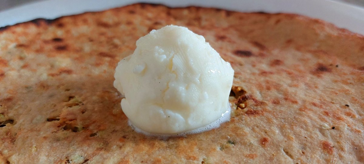 felinemusings's tweet photo. Highway means looni makhan walle parathe & lassi.
#breakfast #highway #whitebutter #stuffedparatha #ontheroad https://t.co/NXepSVbJw5