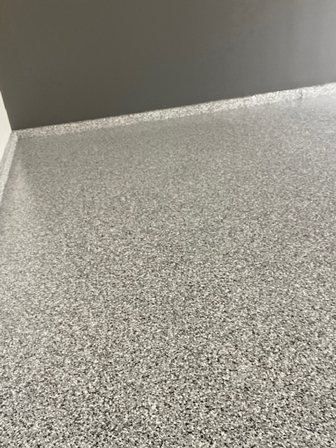 1Floors's tweet photo. 🌫 Color: Charcoal  🌫

https://t.co/cuQU0tynT3

#garagefloors1day #garageflooring #epoxyflooring #commercialepoxyflooring #residentialepoxyflooring #GF1D #garagefloors #epoxygaragefloors #epoxy #epoxyresin #garagecoatings #garageremodel #homeremodel #remodel #homeimprovement https://t.co/WuPKoI5C9P