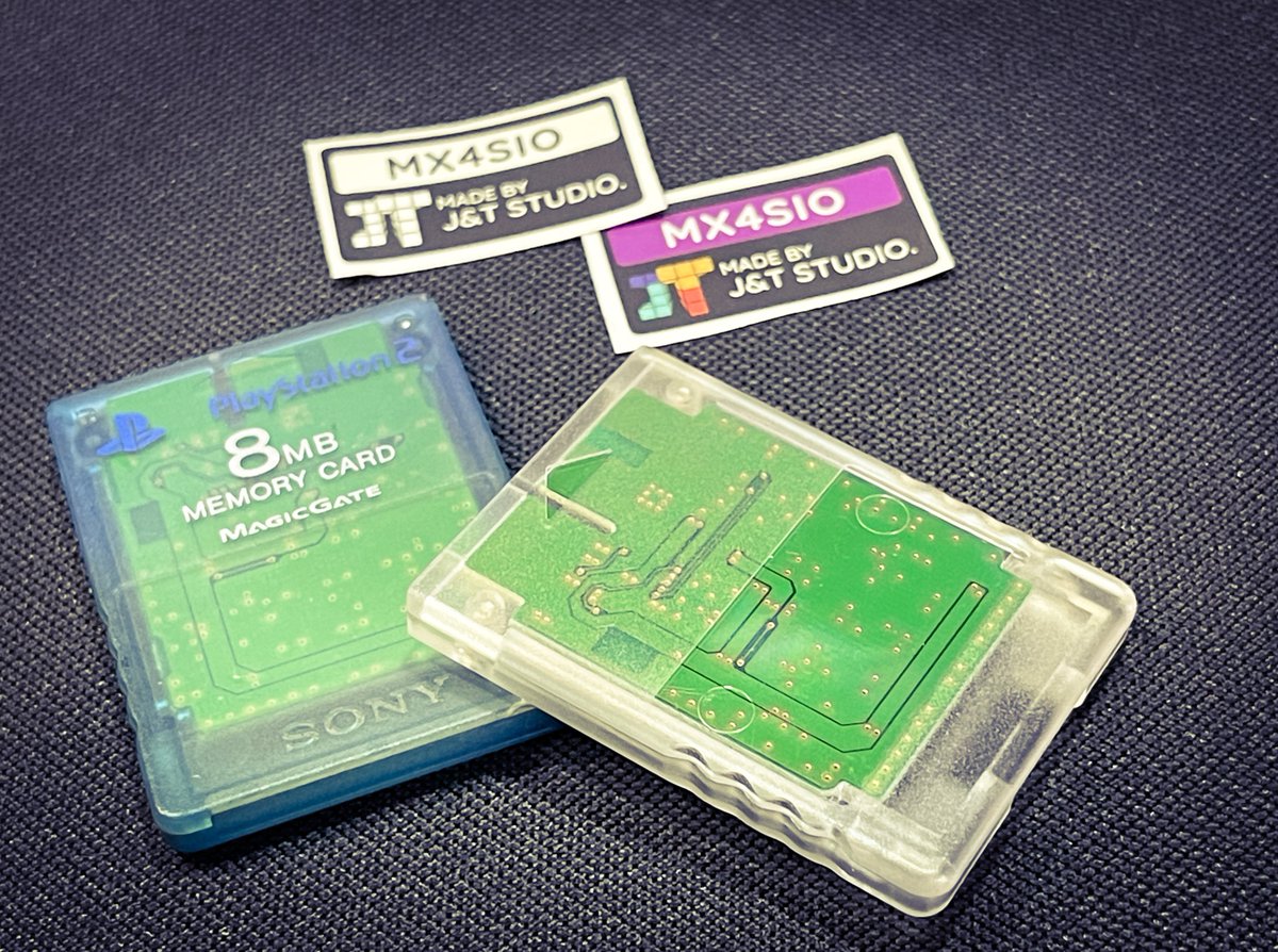 RgRDev's tweet photo. Eventually for the MX4SIO with transparent shell from @info_JT_Studio_ today. Looks amazing. And I also place the stock memory pcb into it. Nice work! Transparent clear is nothing but awesome.
You can get one right here: https://t.co/RXaVbQIWAa
#mx4sio #transparentshell https://t.co/QMJzubFYNO