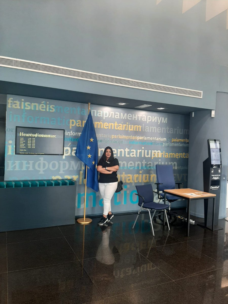 NuketVe's tweet photo. Belçika'nin başkenti Brükselde @Diyarbakirmem tarafından akredite olan Eğitimde dijital dönüşüm projesiyle okulumuzu temsil eden Nesrin Şahinoğulları Balıkçı ve Mert Hepşen öğretmenlerimiz Avrupa Parlamentosunda
@Diyarbakirmem 
@AkreditDiyarMEM 
@argediyarbakir 
@BaglarMEM21 https://t.co/XXVXuLDWob
