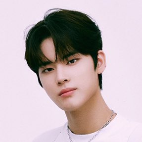 jeyoukr's tweet photo. KOBAYASHI DAIGO born on Jan 21, 2002 (JPN)

NISHIJIMA RENTA born on Feb 16, 2003 (JPN)

both are contestants from PD 101 JAPAN S2 (ranked 13th &amp; 16th). There are still no information about YEOJEONG but he is the new youngest member of TO1.

#TO1 #티오원 #DAIGO #RENTA #YEOJEONG https://t.co/6veHGlDMCF