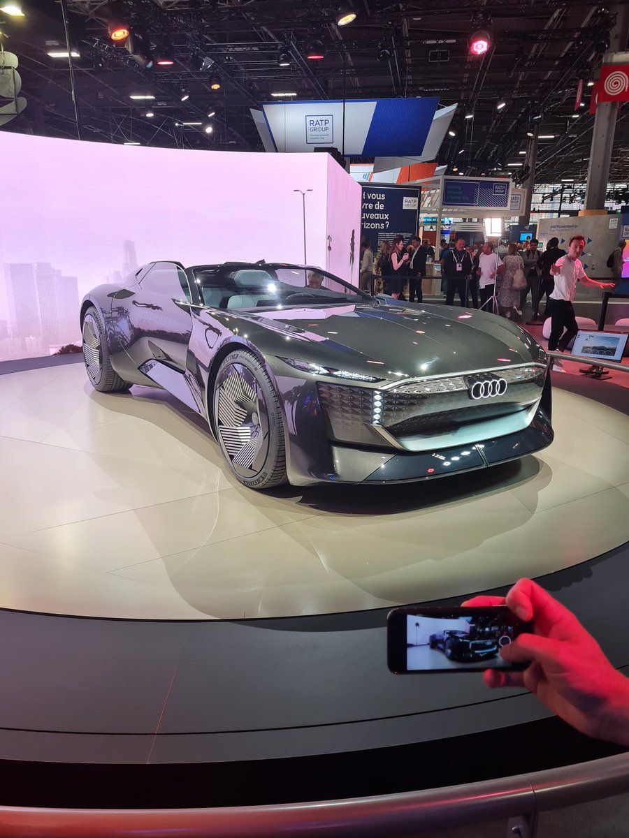 Ousseyn45's tweet photo. Visite du salon vivatech au parc des expositions de Paris https://t.co/v31IcW5YDC