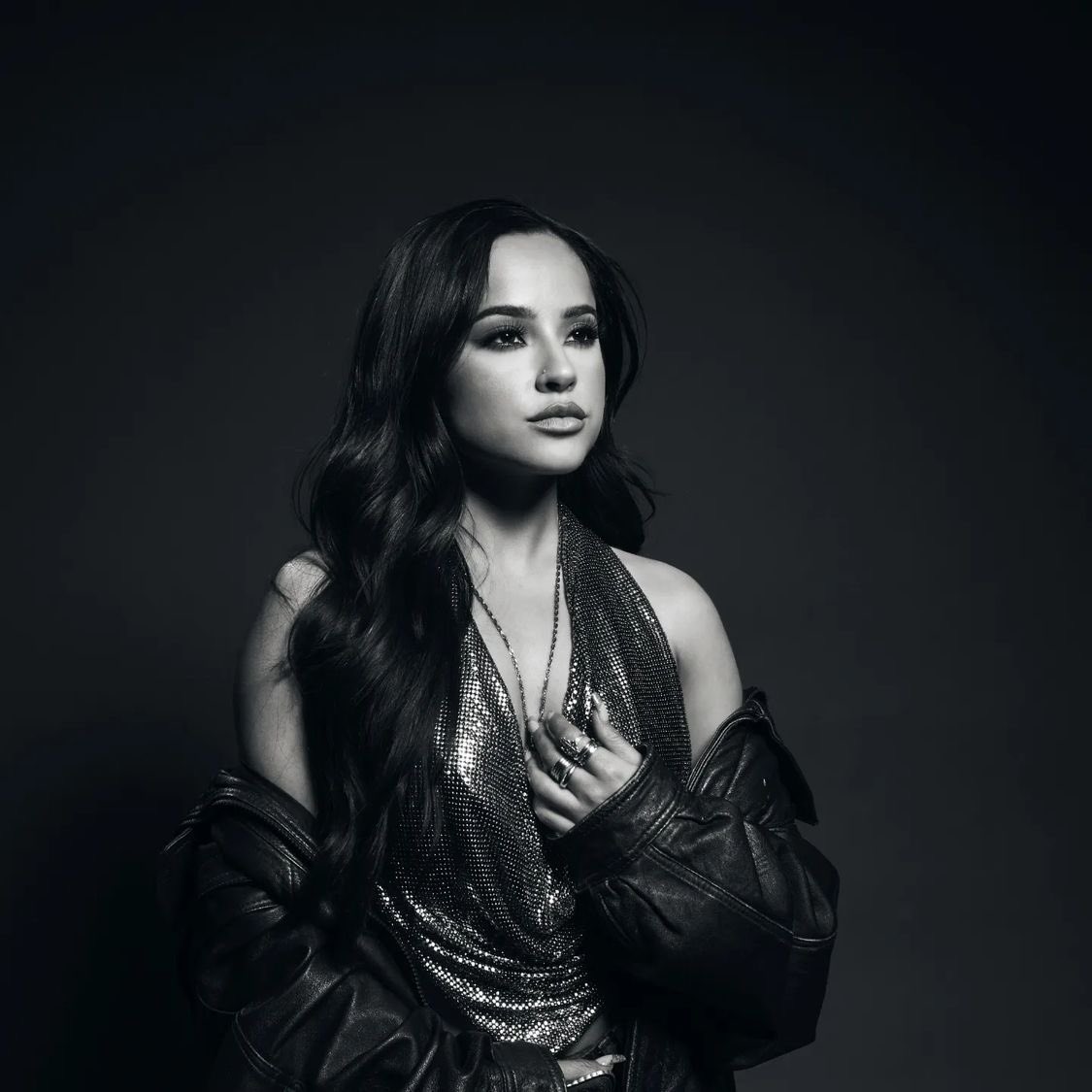 BeckyGLooks's tweet photo. Always in the ✨MOMENT✨ 

#BeckyG #YaAcabo 🖤 https://t.co/1kuwFp7H4l