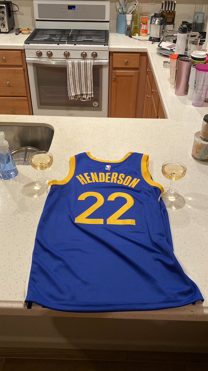 duckster5's tweet photo. 2022 is a year to remember!!! #babyKai #dubnation https://t.co/6LtBbJtrat