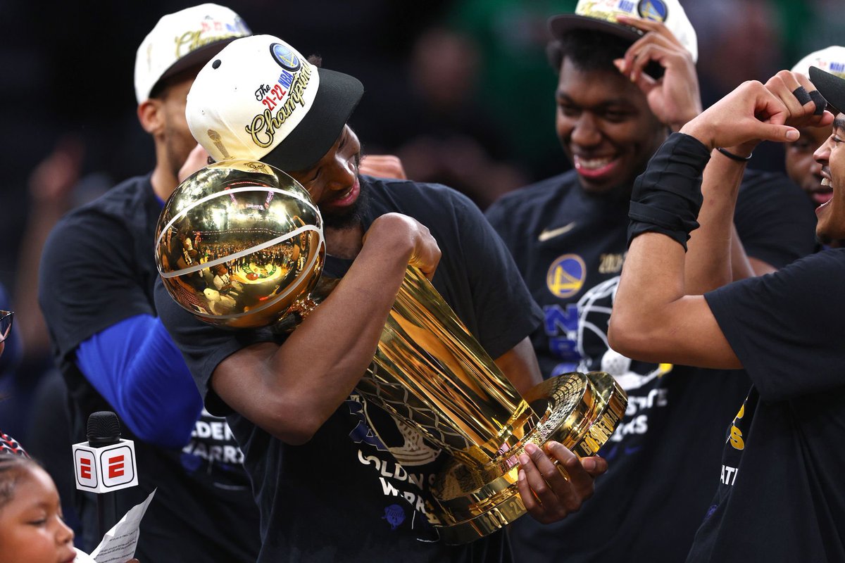 JusFhd's tweet image. THATS WHY WE’RE #GoldBlooded .