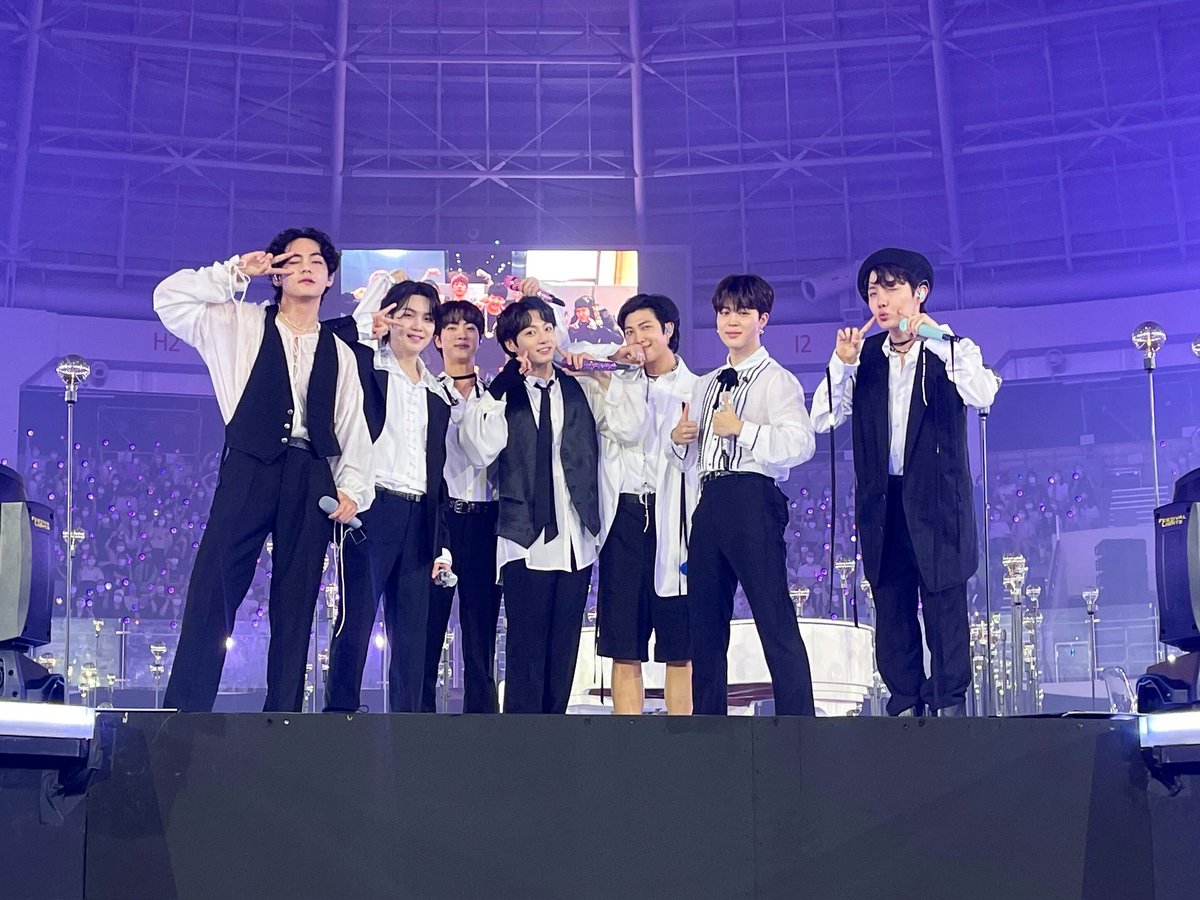 Mandarin_peanut's tweet photo. #PremiosMTVMIAW #MTVLAKPOPBTS #MTVLAHITMYUNIVERSE 
@BTS_twt https://t.co/yPmV4Sv75N
