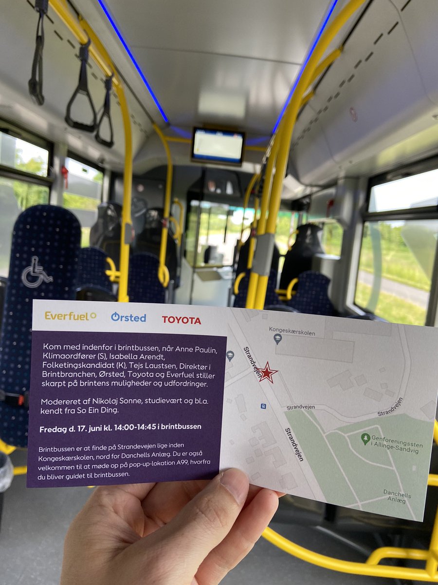 toyotadanmark's tweet photo. I dag kl.14 byder @OrstedDK @EverfuelEU og @toyotadanmark indenfor i brintbussen ved Kongeskærskolen (A99) og spørger @PaulinAnne @IsabellaArendt og @TejsLaJe om deres syn på brints rolle i fremtiden. Moderator er @nikolajsonne #fmdk #dkgreen #dkpol #brint https://t.co/TAyOYC7S5B