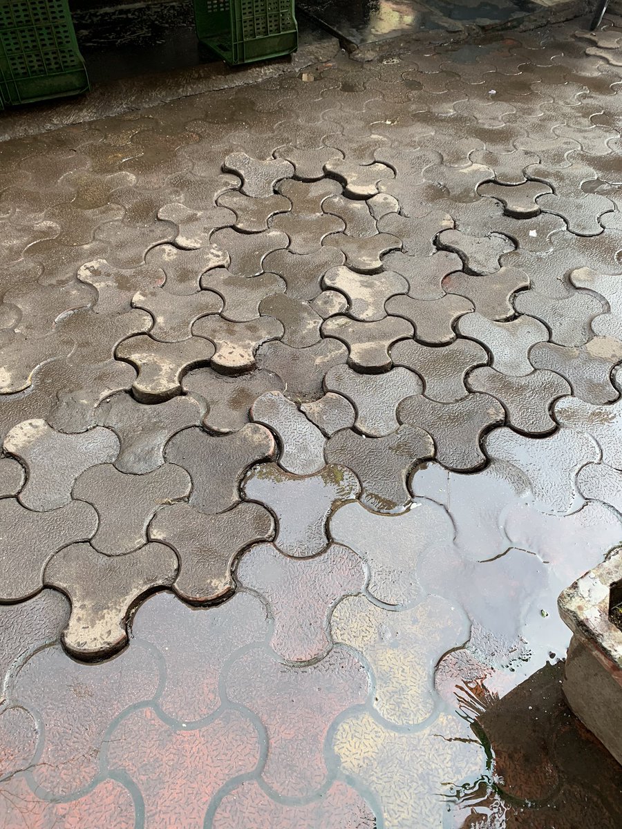 ravivardhan's tweet photo. @mybmc @mybmcWardD Pls repair the footpath at Baharat Nagar , MS Ali road , Grant Road East opp Shalimar theatre. Pedestrians are facing a lot of problems due to this and in monsoon it gets worse. Pls look into it at the earliest . https://t.co/VPyzjWGBi9