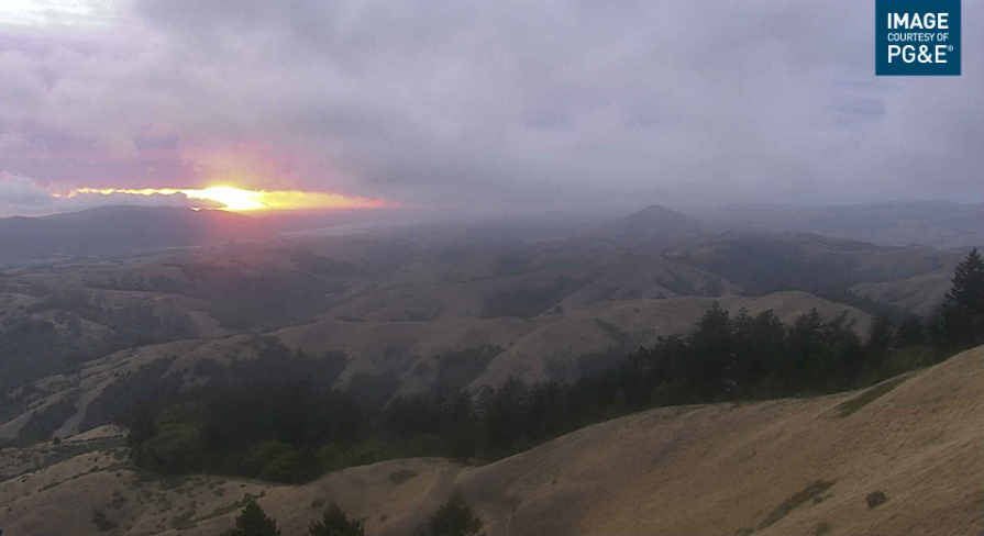 😂 RT <a href="/NWSBayArea/">NWS Bay Area 🌉</a>: Check out this GOLDEN sunset
Captured in the northern part of the STATE

On our chart we see it being worth about 13 points

What do you think <a href="/NWSBoston/">NWS Boston</a> ?

#CAwx #Warriors