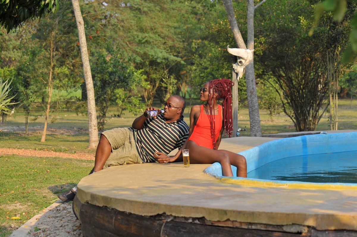 Bullbushcamp's tweet photo. Poolside of life, weekend is here...
#peterhogel #bullbushrivercamp #safari #photography #Uganda #photographysafari #ishasha #VisitUganda #ugandauncovered #wildlifeaccommodation #river #riverlife #poolsideoflife https://t.co/l7Ehgk8YPs
