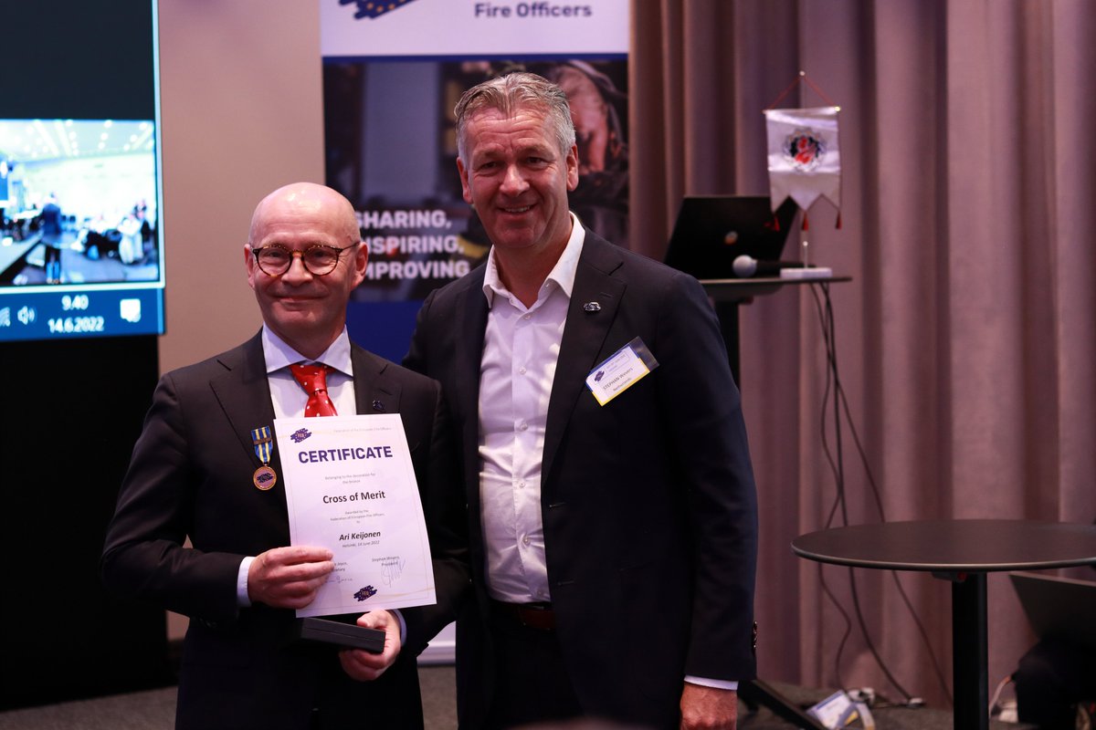 Palopäällystöliitto tweet media