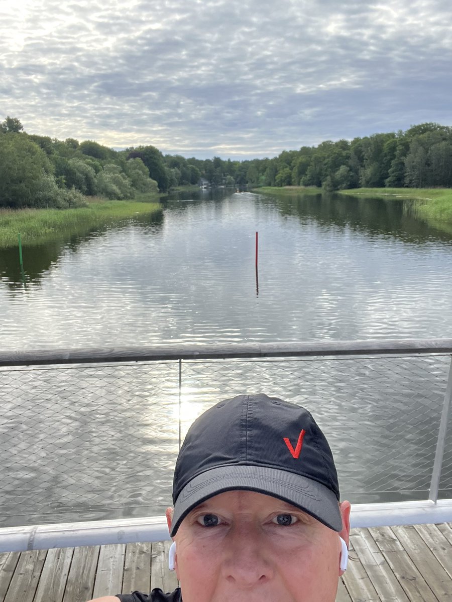 hansvestberg's tweet photo. Nice morning in a beautiful Stockholm. Ready for a long and productive day @brilliantmindssthlm. #runwithhans https://t.co/PN5pEfuxIh