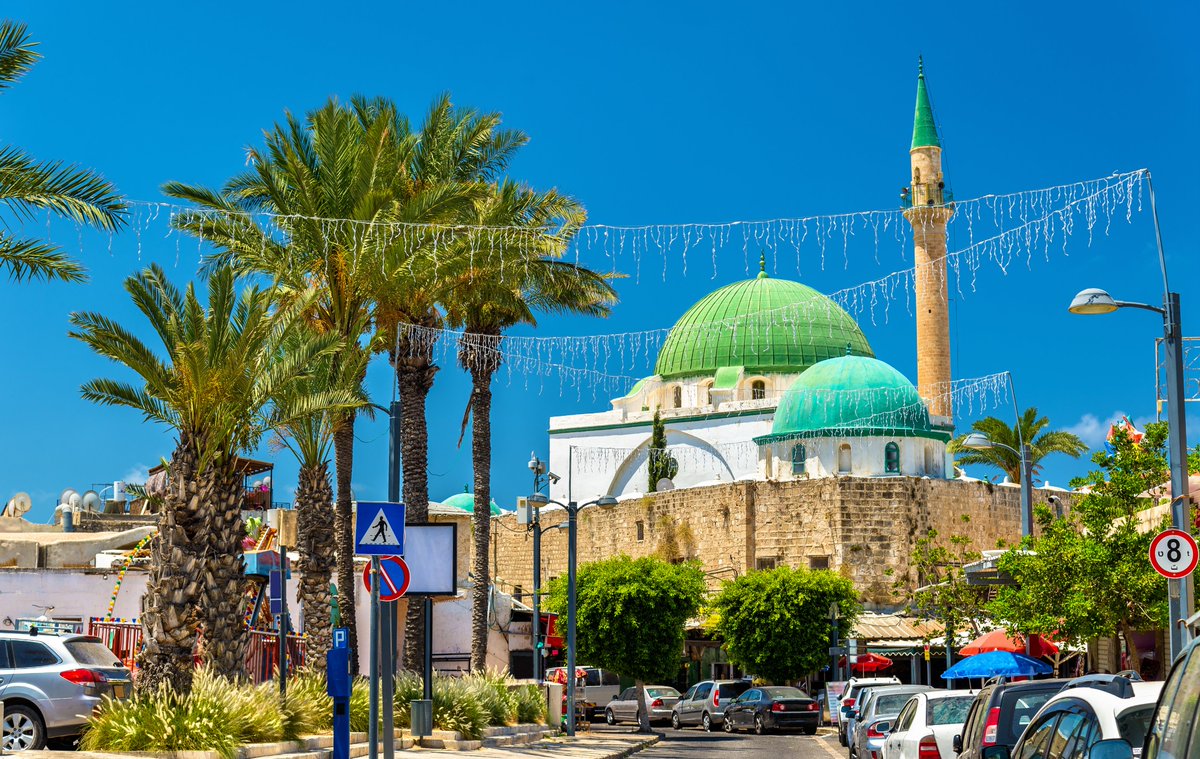 مسجد الجزار في مدينة عكا الإسرائيلية هو واحد من بين أكثر من 400 مسجد في إسرائيل.
جمعة مباركة وطيبة! …
