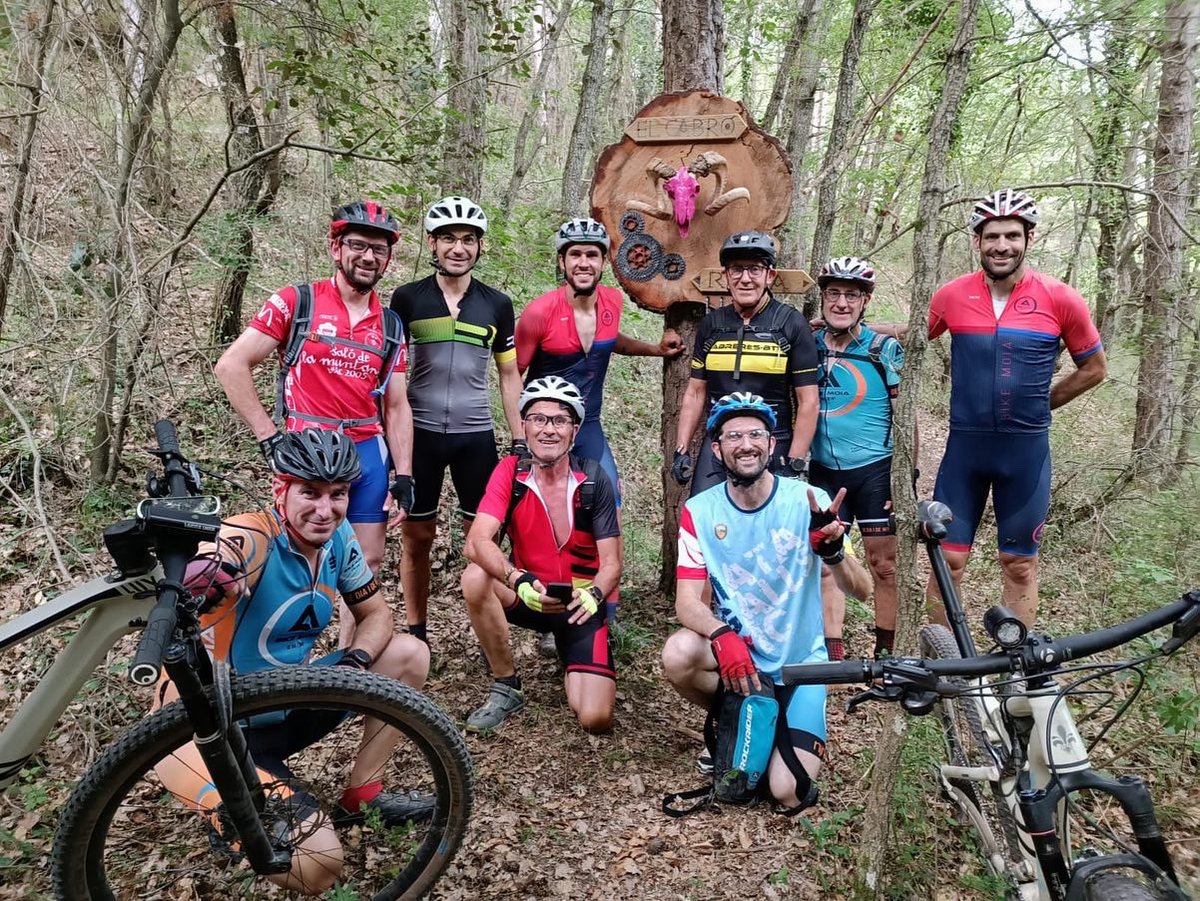 bikemoia's tweet photo. Tot i el caloret d’aquests dies, Bike Moià no falla mai!!

#bikemoia #atope #dijousguais #pedrera #somtotsitotes #petitsigrans #moia #moianes #descobrir #patrimoni #catalunya https://t.co/vuKqNCbbBj