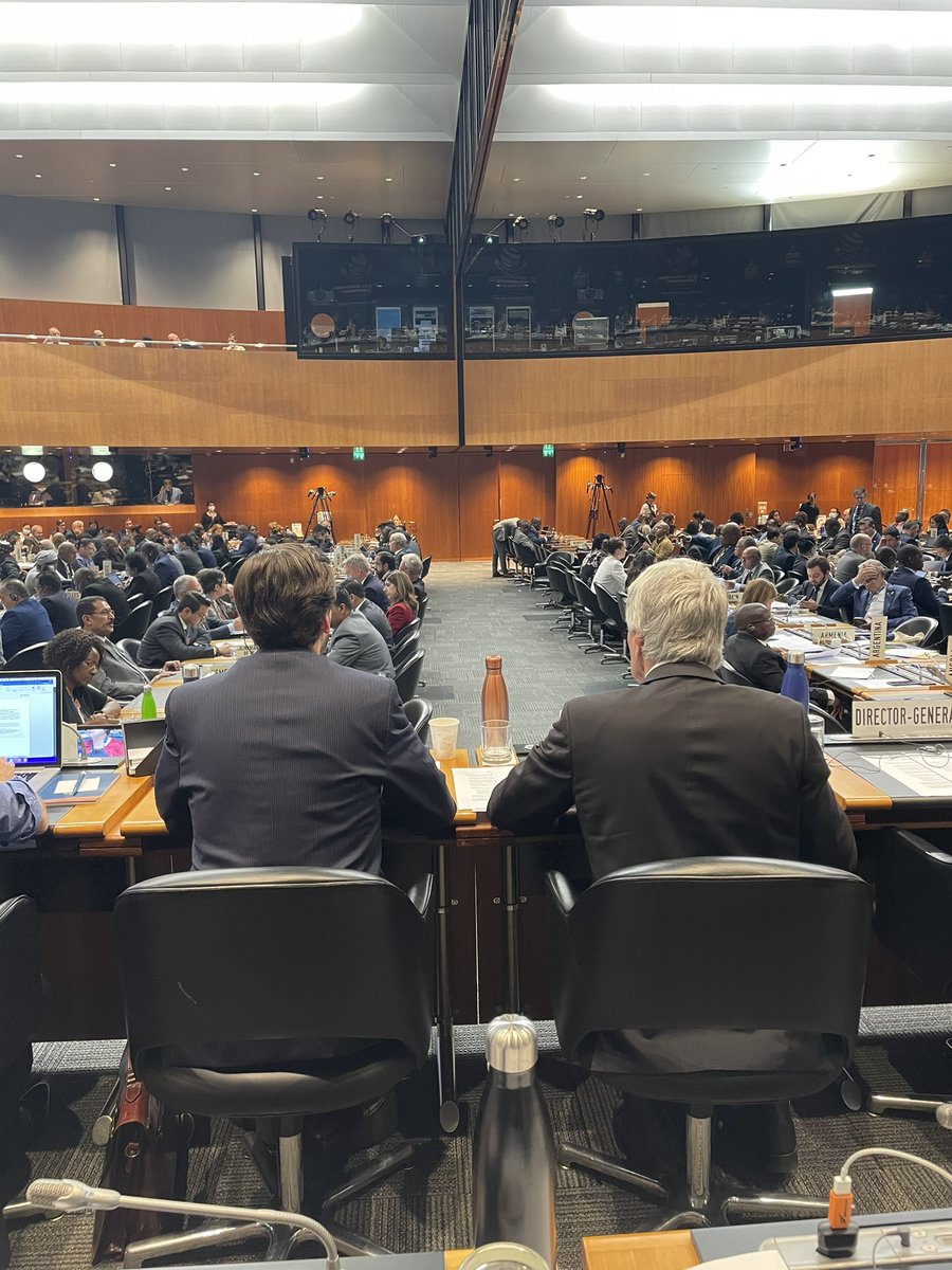 The @WTO is back! Among many amazing deliverables, and after 21 years, members concluded the multilateral Agreement on Fisheries Subsidies 🐠🐟 during #MC12. Great contribution to Ocean sustainability, fisheries, and the livelihoods of millions of people. Historic. Well done!