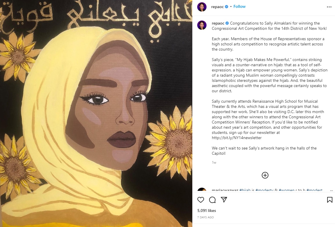 EremNews's tweet photo. لوحة "حجابي يجعلني قوية" للطالبة سالي المقلاني تفوز بمسابقة #الكونغرس الفنية 2022 ضمن منطقتها بنيويورك، حيث سيتم عرض اللوحة بمبنى #الكابيتول بالعاصمة الأمريكية #واشنطن بحسب عضوة الكونغرس ألكساندريا أوكاسيو كورتيز https://t.co/BXw9JoQF02