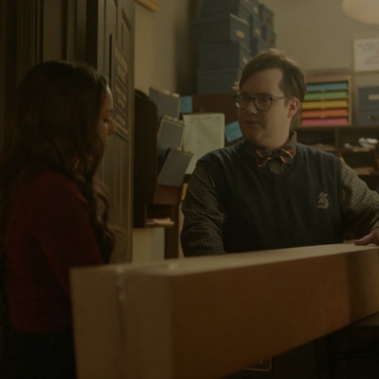 Hope shipping the only weapon that can kill her to the person she trusts most Josie <3