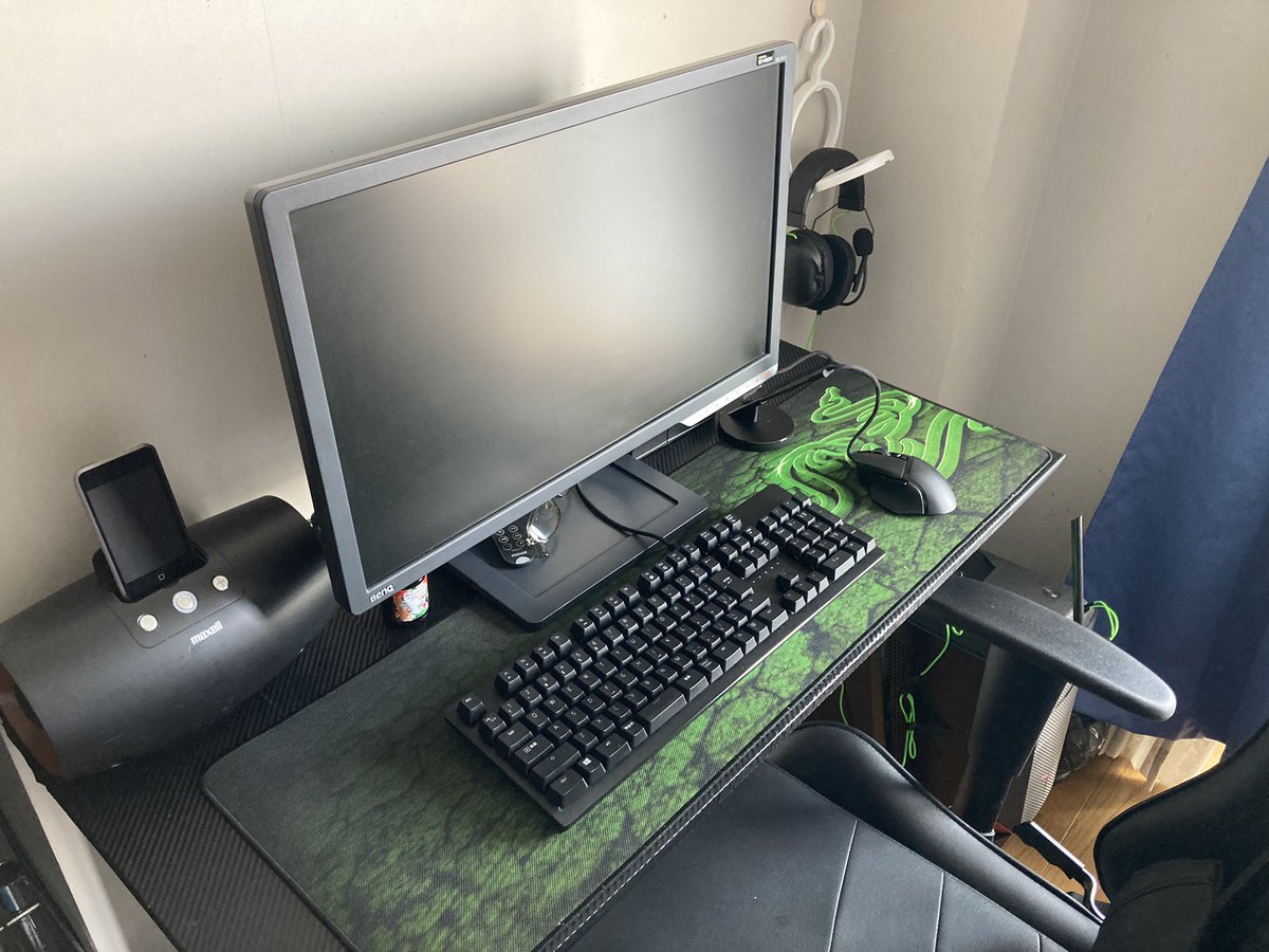 ratscissorhands's tweet photo. 地元の万代で掘り出し物GET🐍
razer Goliathus 2013 Control edition🖱
丁度ロングのマウスパッド探してたから良かった✨
#razer #goliathus #マウスパッド
#gaming https://t.co/OB93zBesk1