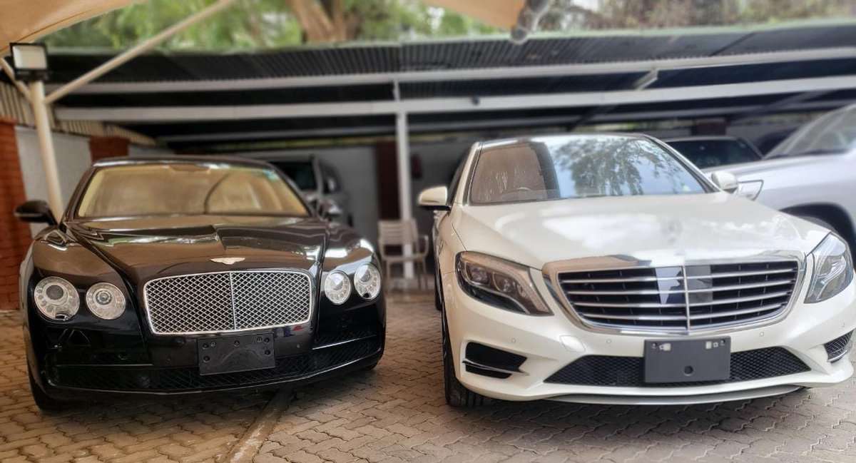 Autoboxmotor's tweet photo. #bigboystoys #Bentleyflyingsuper #benzSclass dont be left out both units available in our stock at ngong road next to Marsabit plaza..feel free to contact us on 0713155155/0710786786/0713144144 https://t.co/DaxHCLBfb6