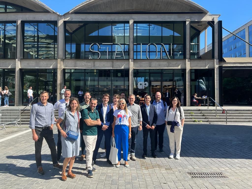 ACCIÓ (@accio_cat) on Twitter photo Durant la seva estada, han pogut conèixer l’experiència d’empreses com @oragne_es, <a href="/TotalEnergies/">TotalEnergies</a> o <a href="/LOrealGroupe/">L'Oréal Groupe</a>, entre d'altres.
✔️ També han visitat espai clau per a la innovació com <a href="/RaiseLab_Paris/">RaiseLab</a> o han treballat per identificar futures col·laboracions amb #startups. Durant la seva estada, han pogut conèixer l’experiència d’empreses com @oragne_es, <a href="/TotalEnergies/">TotalEnergies</a> o <a href="/LOrealGroupe/">L'Oréal Groupe</a>, entre d'altres.
✔️ També han visitat espai clau per a la innovació com <a href="/RaiseLab_Paris/">RaiseLab</a> o han treballat per identificar futures col·laboracions amb #startups.