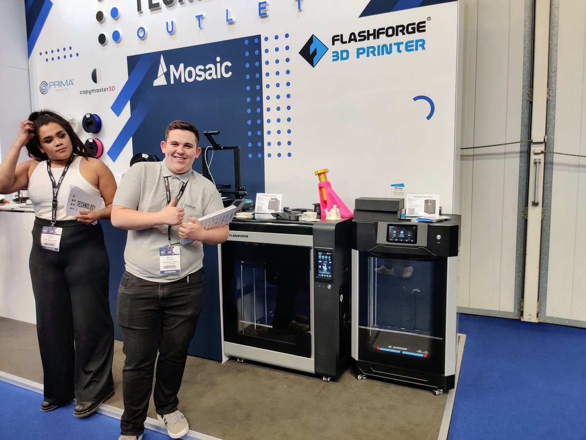 ff3dprinters's tweet photo. Our UK distributor @TechOutlet3D presented Flashforge's professional 3d printer #Creator4 and the brand new #Guider3Plus at the Rapid + TCT earlier this month. Missed the event? Here're some exhibition images. For #Creator4, visit https://t.co/6y0aIq9IWv or contact @TechOutlet3D. https://t.co/ZJaCxIf8aK