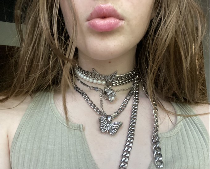 I need someones hand instead of my chains #nsfwtwt https://t.co/UKwbVZVVHP<a href="/tag/nsfwtwt"class="tags">#nsfwtwt</a>