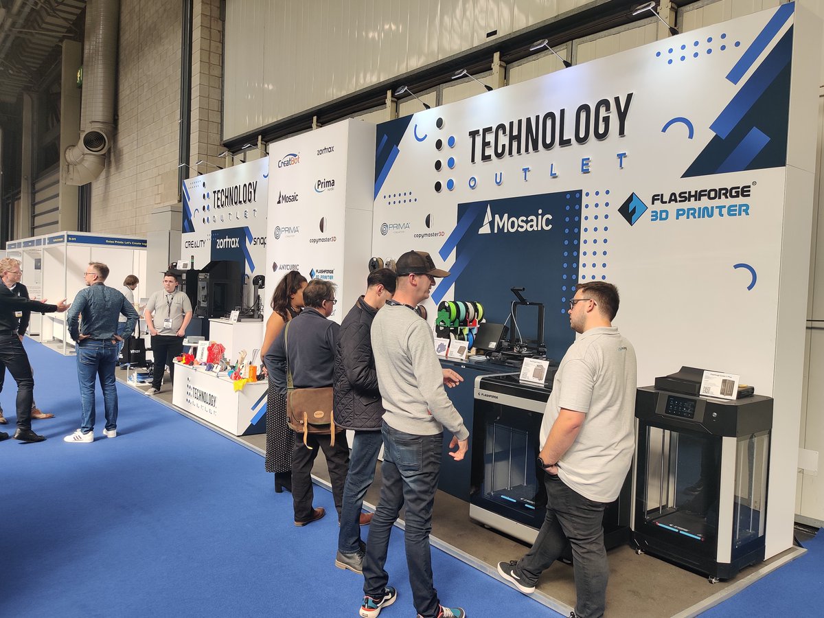 ff3dprinters's tweet photo. Our UK distributor @TechOutlet3D presented Flashforge's professional 3d printer #Creator4 and the brand new #Guider3Plus at the Rapid + TCT earlier this month. Missed the event? Here're some exhibition images. For #Creator4, visit https://t.co/6y0aIq9IWv or contact @TechOutlet3D. https://t.co/ZJaCxIf8aK