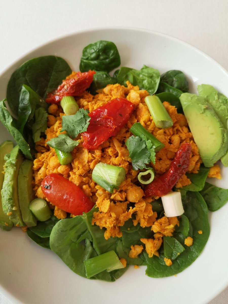 nutrisnapper's tweet photo. Nutrisnappers fancy a refreshing chick Pea Salad to start the day. Delicious flavours refreshing tastes. Go on treat yourself 😊. #nutrisnapper #cooking #healing #hearthealth #cuisine #food ##keepitplantbased #kidfoodblogger #kidfoodie #southamptonfood #newyou #boroughmarket https://t.co/7seDopzKgm