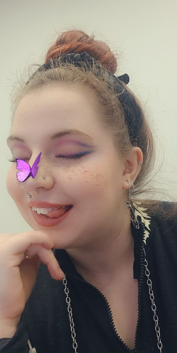 Bunny_Boo_B00's tweet photo. Bi pride makeup from earlier this month π³οΈβππππ
#makeup #makeupartist #pridemakeup #pride #PrideMonth #bi #bisexuality #bisexual #gay #queer #rainbow #subtle #subtlepride https://t.co/fTwXlQLYOJ