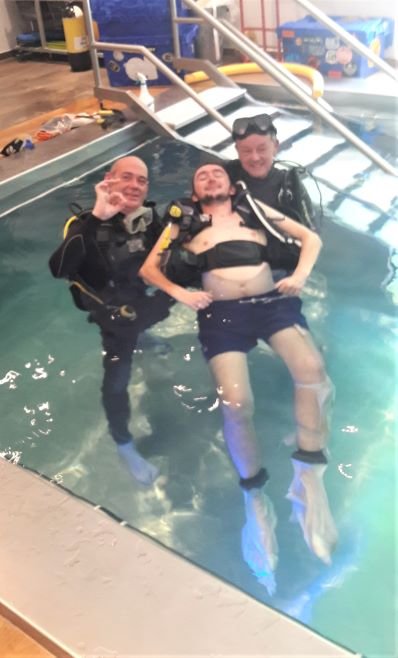 DiveworldUK's tweet photo. Lovely #scuba session at #STEPSRehabilitation with clients Nathan and Chris. Scuba is accessible to all, give it a try! #rehabilitationreimagined #adaptivescuba #padi https://t.co/mVmOFrTWS0