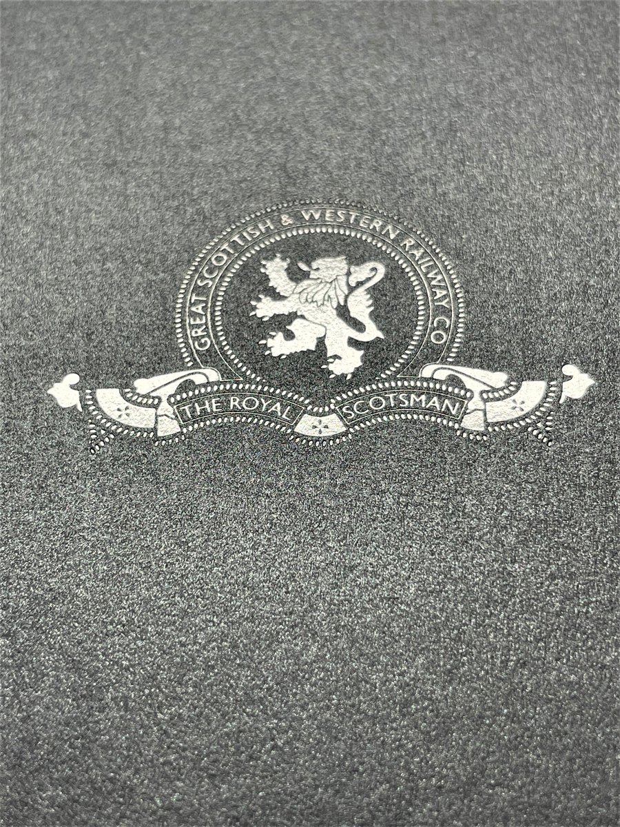 Dayfold's tweet image. #dayfoldfoilingfriday
Foil: Stellar Silver 6420  from Foilco.
Paper: Curious Collection Galvanised 300gsm from ArjoWiggins Creative Papers
#creativeprocess #creativepaper #foil #curiousmetallics #foilco #arjowiggins #antalis #dayfold #dayfoldprint