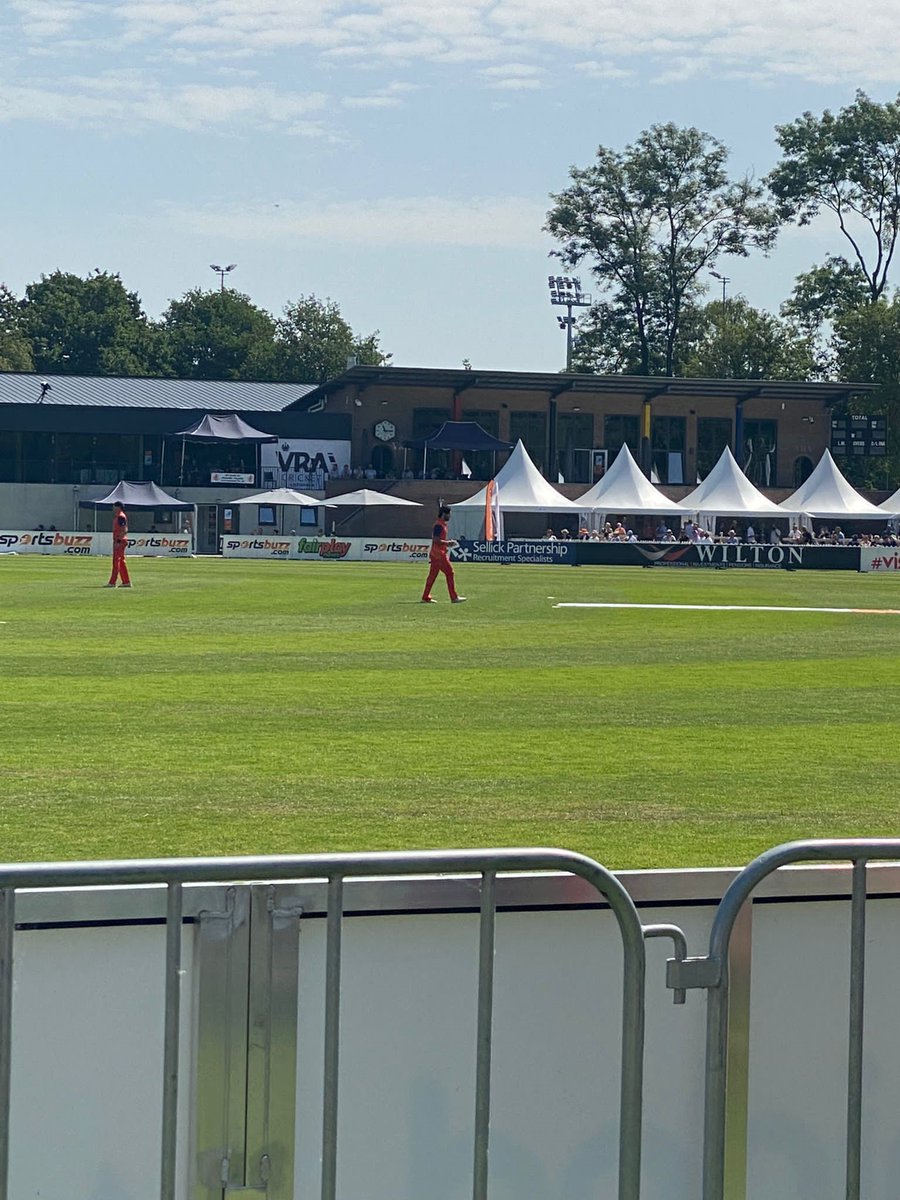 SellickGroup's tweet photo. Today @KNCBcricket host @englandcricket in @Sportsbuzzcom’s first of three one-day internationals and we’re immensely proud to announce that Sellick Partnership is one of this year’s sponsors 🏏🙌
#cricket #thesummerofcricket #sport 🇳🇱 #NEDvENG 🏴󠁧󠁢󠁥󠁮󠁧󠁿 https://t.co/yL880XRysy